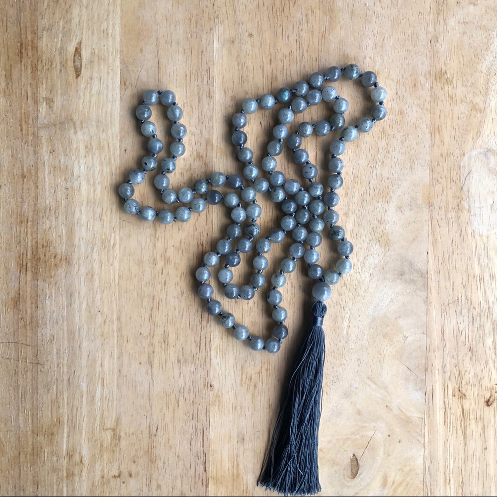 ✨NEW✨ Labradorite Mala Necklace 📿